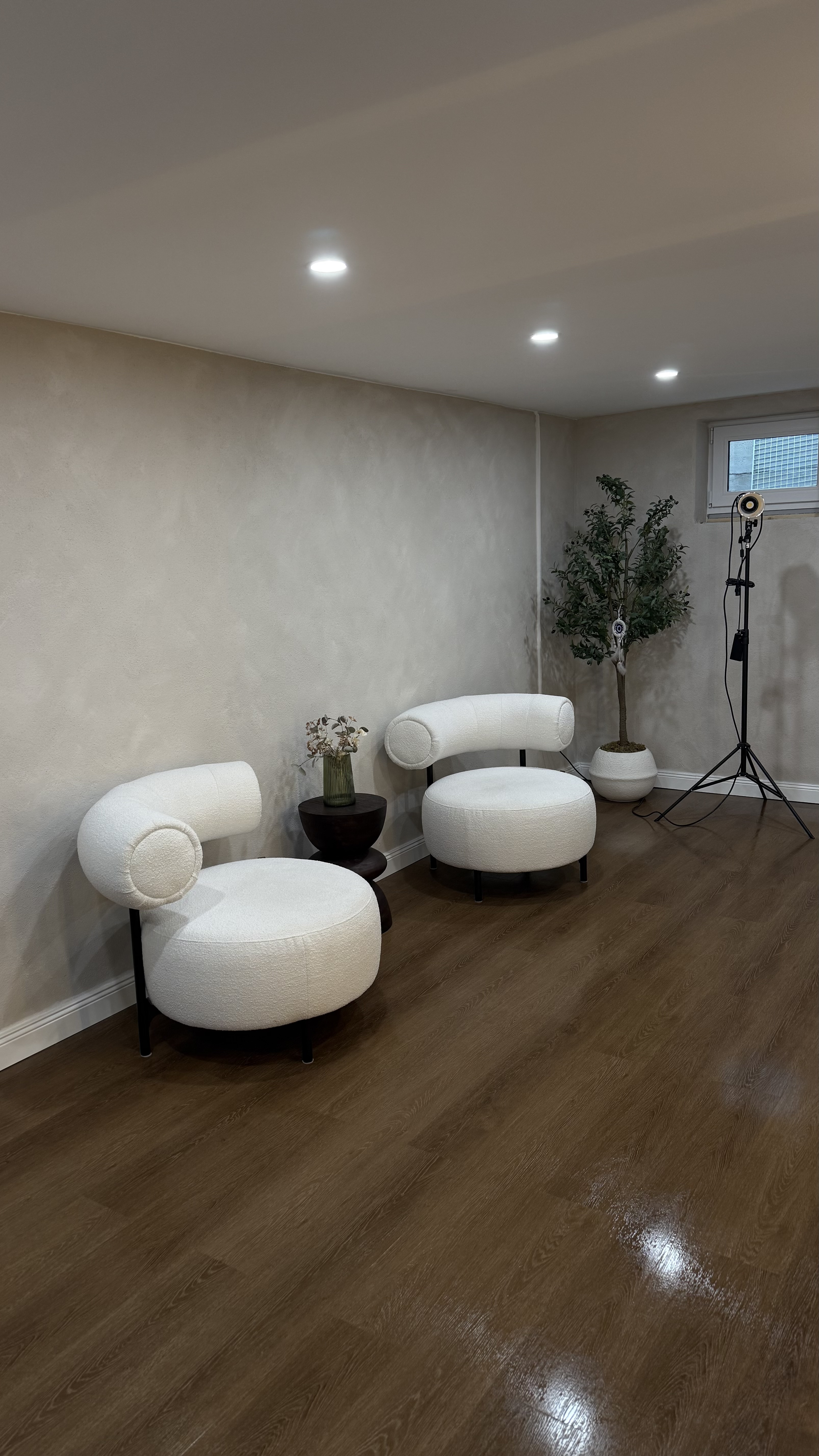 Vouréme Beauty Atelier in Bibertal – elegantes Studio für Brautstyling